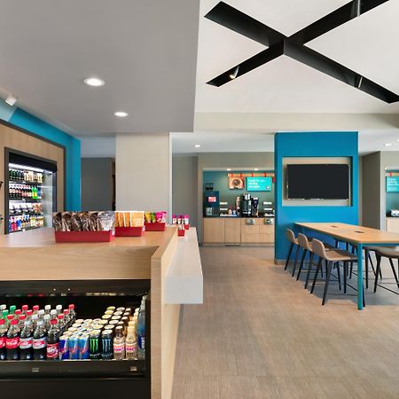 Avid Hotel - Staunton By Ihg Eksteriør bilde