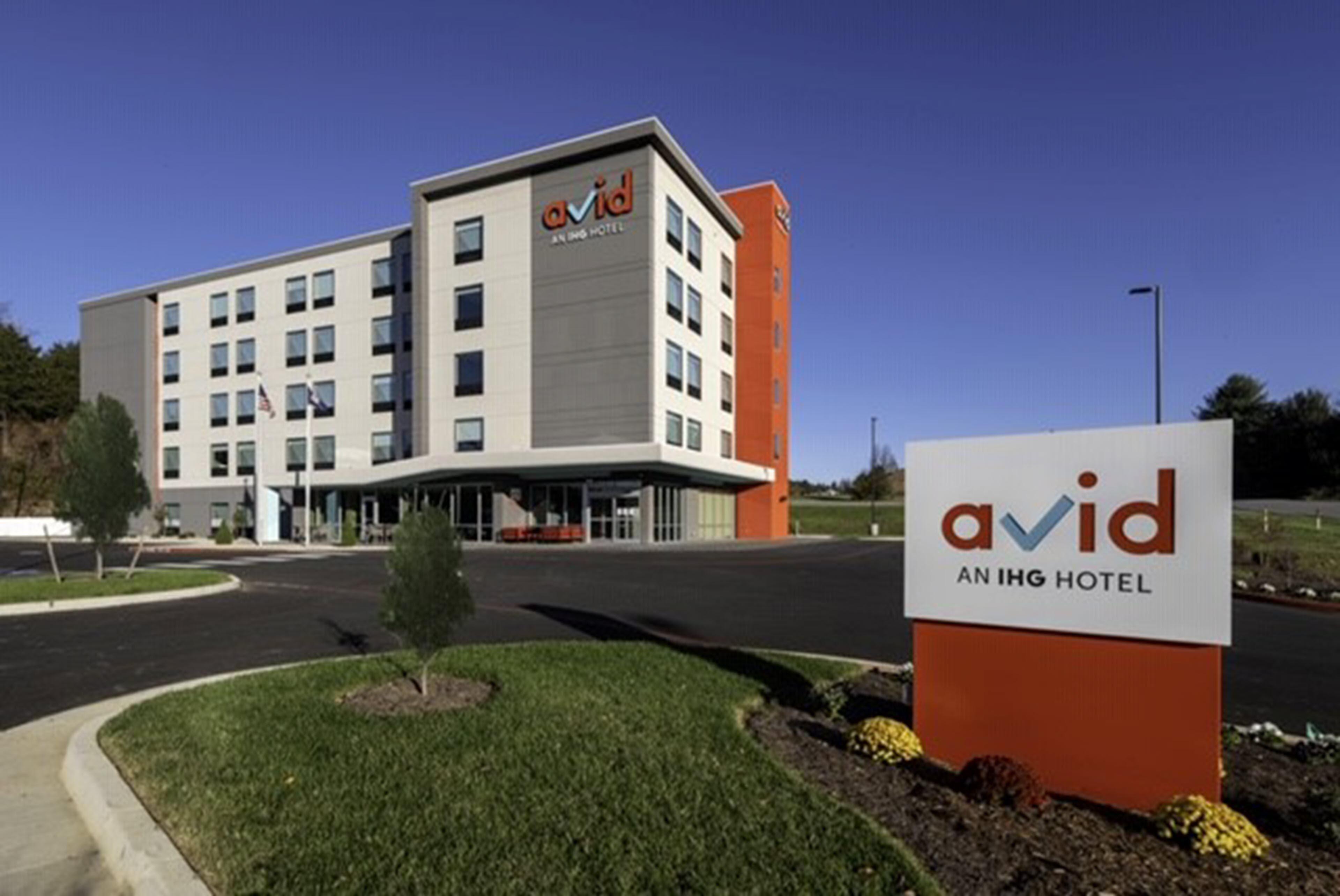 Avid Hotel - Staunton By Ihg Eksteriør bilde