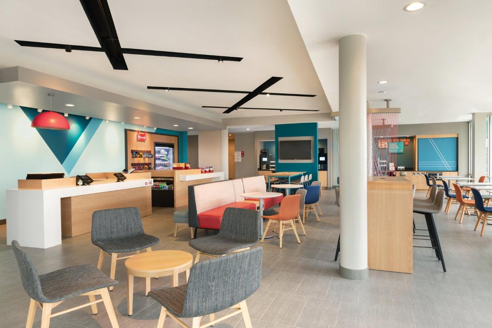 Avid Hotel - Staunton By Ihg Eksteriør bilde